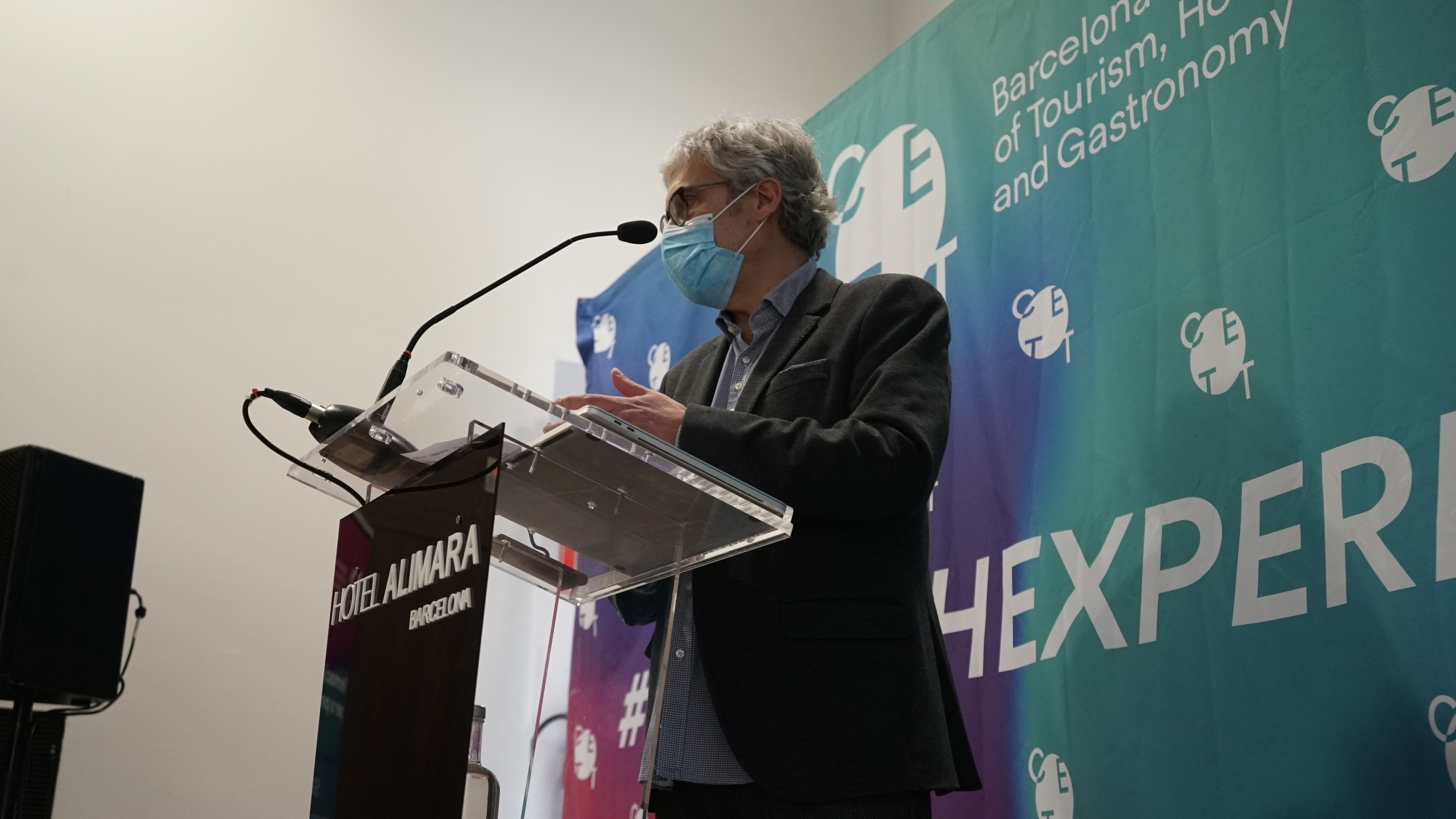 Photography from: El Terres CETT muestra campañas de turismo audiovisual de toda la península | CETT